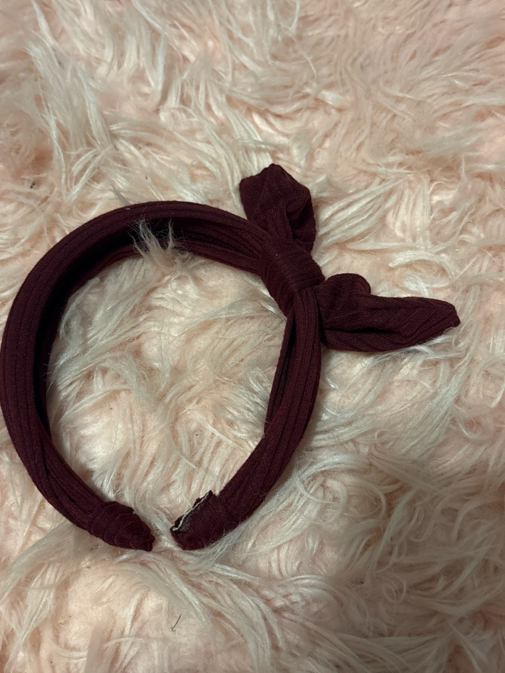 Women's Ribbed Knot Headband in Burgundy
